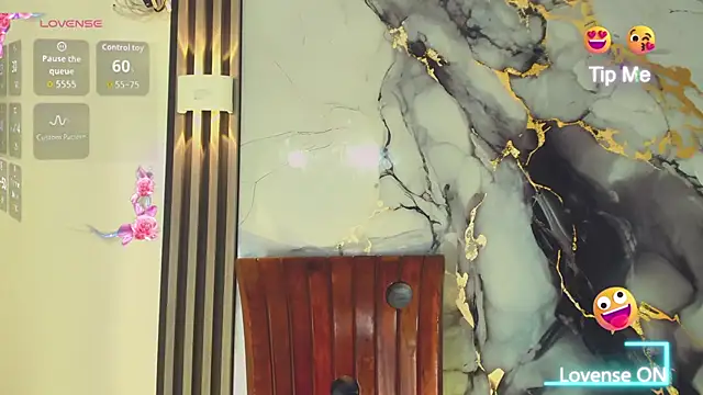 khiara moretti online show from 02/17/26, 07:42