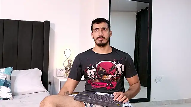 muscle ares online show from 01/11/26, 11:21