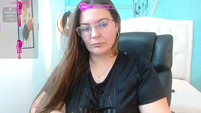 MsJossie online show from 09/13/25, 04:23