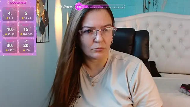 MsJossie online show from 09/30/25, 05:23