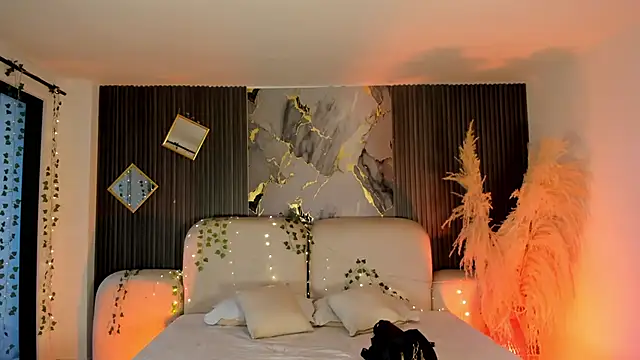 Agathaargent  online show from 01/08/26, 11:23