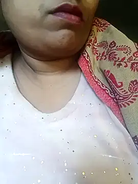 Snapshot of Shoni__ chatting on 01/10/26, 09:44 Shoni online show from 01/10/26, 09:44