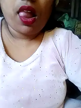 Snapshot of Shoni__ chatting on 01/13/26, 04:29 Shoni online show from 01/13/26, 04:29