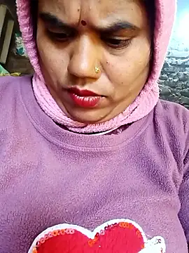 Snapshot of Shoni__ chatting on 01/14/26, 05:35 Shoni online show from 01/14/26, 05:35