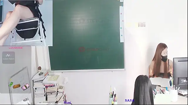 Snapshot of _Math_ chatting on 07/11/26, 12:24 Math online show from 07/11/26, 12:24