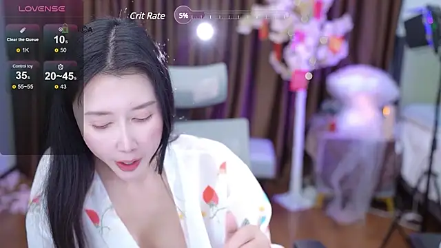 tina0604 online show from 02/12/25, 06:19