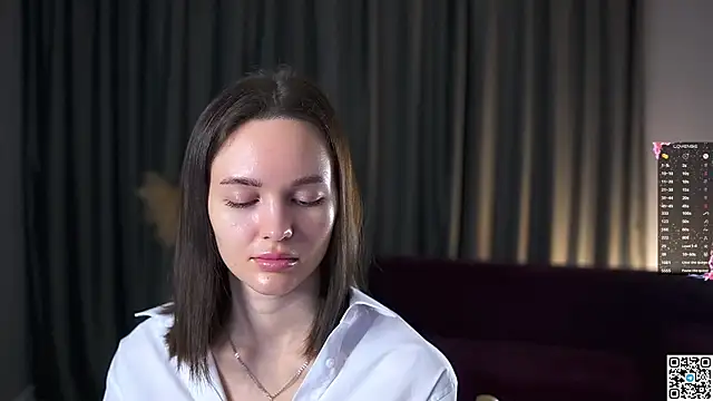 AnneKlint online show from 12/22/24, 05:12