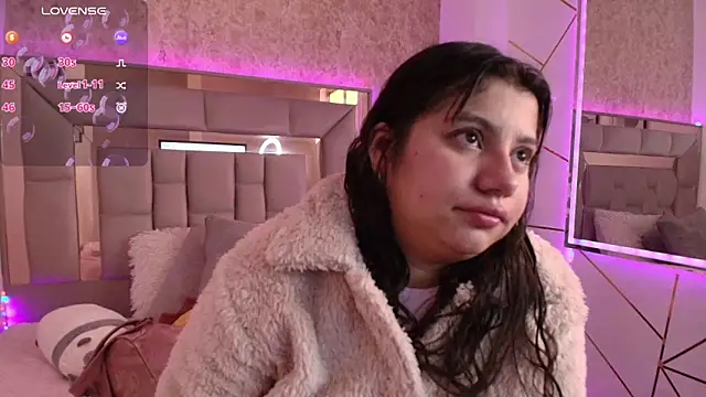 Miaa Smiith1 online show from 01/10/25, 11:43