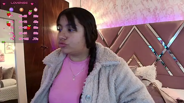 Miaa Smiith1 online show from 02/05/25, 12:06