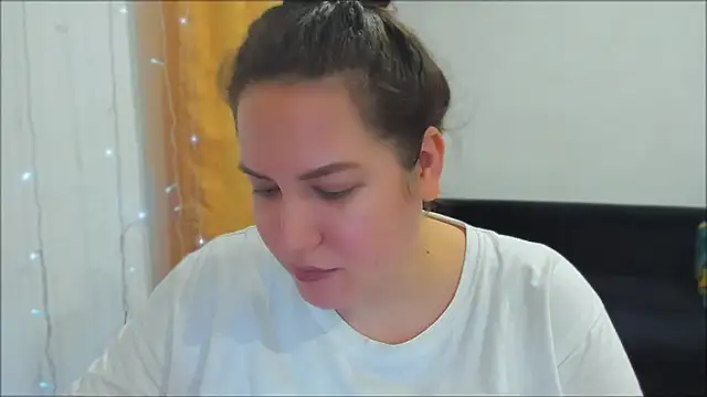  madalexa  online show from 11/12/25, 01:00