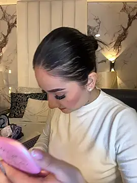 GabriellaFerrer online show from 02/06/25, 11:10