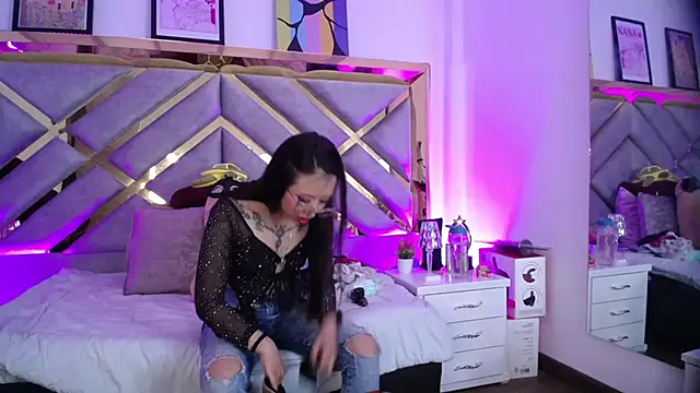 Moon Water   online show from 05/19/26, 10:54
