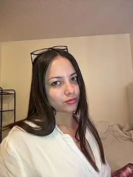 Megan Rodrigo online show from 03/12/26, 02:01