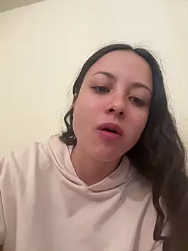 Megan Rodrigo online show from 04/10/26, 12:32