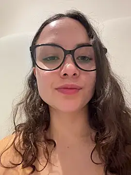 Snapshot of Megan_Rodrigo chatting on 06/14/26, 05:09 Megan Rodrigo online show from 06/14/26, 05:09