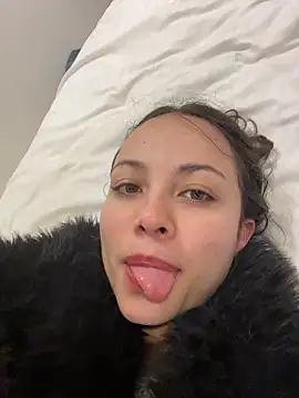 Snapshot of Megan_Rodrigo chatting on 06/17/26, 05:21 Megan Rodrigo online show from 06/17/26, 05:21