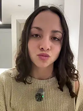 Snapshot of Megan_Rodrigo chatting on 07/18/26, 12:48 Megan Rodrigo online show from 07/18/26, 12:48