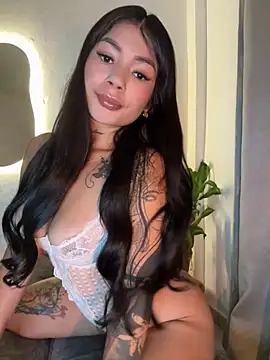 Roxanne 08 online show from 10/20/25, 07:14