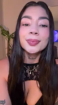 Roxanne 08 online show from 03/25/26, 09:43