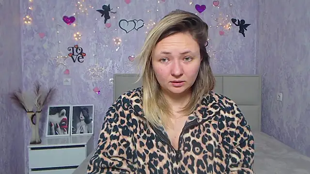 SallyVerda online show from 02/13/25, 07:42