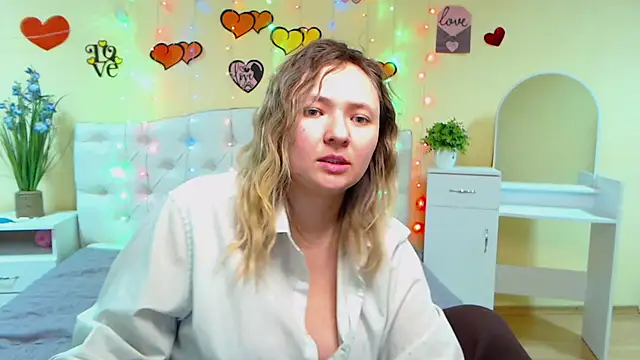 SallyVerda online show from 02/28/25, 03:48