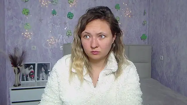 SallyVerda online show from 03/18/25, 06:48