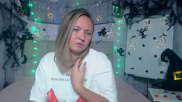 SallyVerda online show from 10/16/25, 06:09