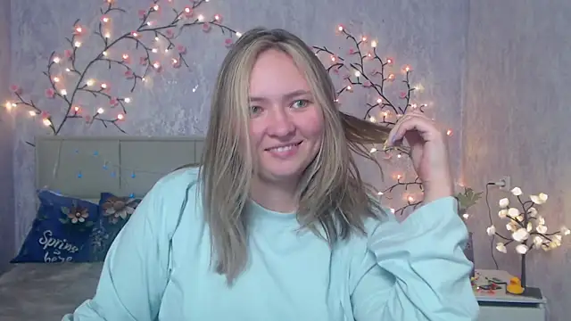 Snapshot of SallyVerda chatting on 04/30/26, 09:08 SallyVerda online show from 04/30/26, 09:08