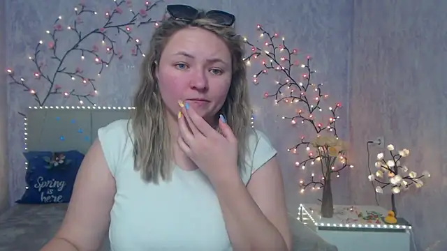 Snapshot of SallyVerda chatting on 05/04/26, 06:15 SallyVerda online show from 05/04/26, 06:15