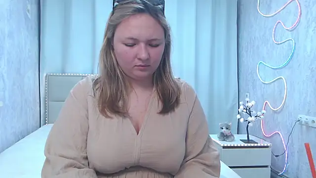 Snapshot of SallyVerda chatting on 07/03/26, 05:41 SallyVerda online show from 07/03/26, 05:41