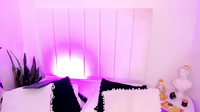 Amber Martins  online show from 02/11/25, 12:06