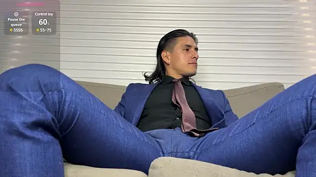 Tom blunt96 online show from 01/25/25, 02:36