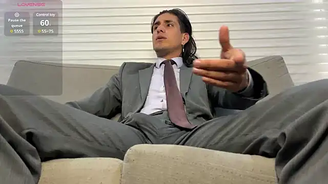 Tom blunt96 online show from 02/05/25, 07:20