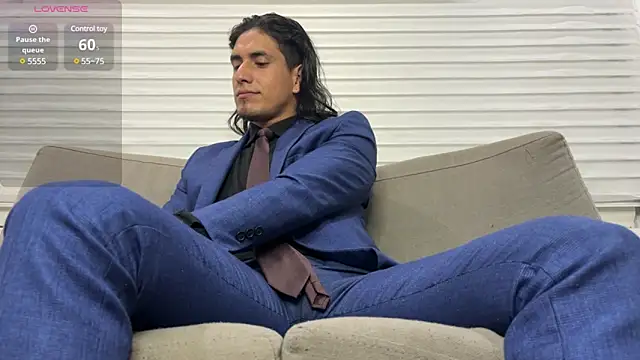 Tom blunt96 online show from 02/11/25, 02:25