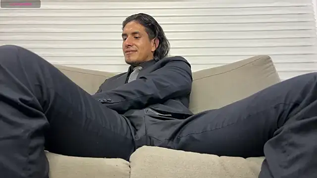 Tom blunt96 online show from 02/15/25, 07:16