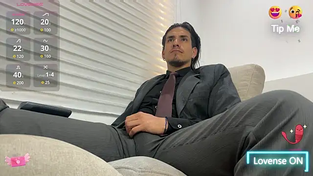 Tom blunt96 online show from 02/26/25, 03:30