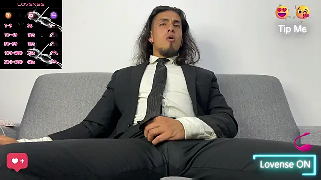 Tom blunt96 online show from 11/29/25, 04:37