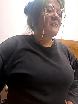 lucky-leah online show from 03/19/26, 03:21