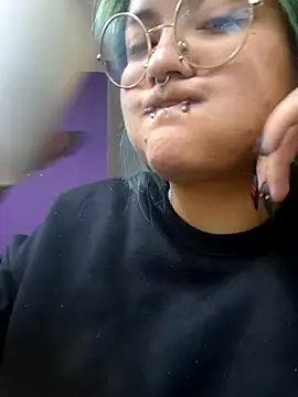 lucky-leah online show from 04/08/26, 03:28