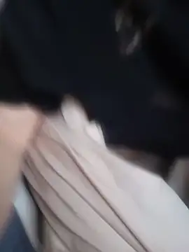 Snapshot of niesmialy39oon chatting on 03/21/26, 04:32 niesmialy39oon online show from 03/21/26, 04:32