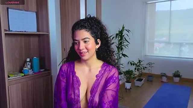 Snapshot of arteverena chatting on 06/22/26, 08:06 arteverena online show from 06/22/26, 08:06