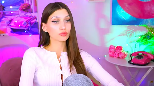 Snapshot of MollyPerry chatting on 01/10/25, 10:15 MollyPerry online show from 01/10/25, 10:15