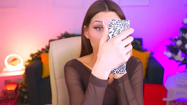 Snapshot of MollyPerry chatting on 01/13/25, 04:08 MollyPerry online show from 01/13/25, 04:08