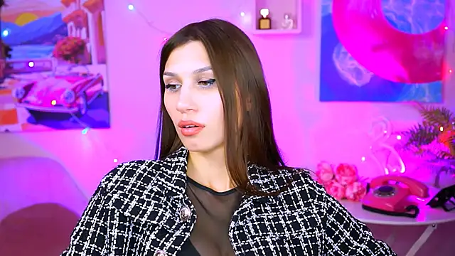 Snapshot of MollyPerry chatting on 01/14/25, 07:11 MollyPerry online show from 01/14/25, 07:11