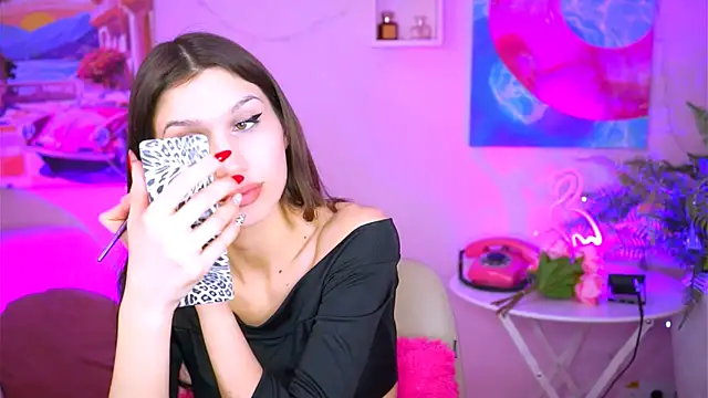 Snapshot of MollyPerry chatting on 02/15/25, 04:12 MollyPerry online show from 02/15/25, 04:12