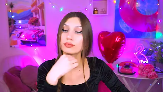 Snapshot of MollyPerry chatting on 02/19/25, 07:16 MollyPerry online show from 02/19/25, 07:16