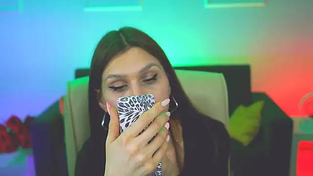 Snapshot of MollyPerry chatting on 03/19/25, 07:06 MollyPerry online show from 03/19/25, 07:06