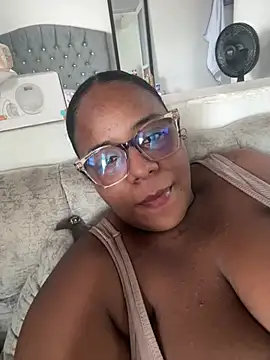 Snapshot of bbw_charlote chatting on 06/02/26, 03:58 bbw charlote online show from 06/02/26, 03:58