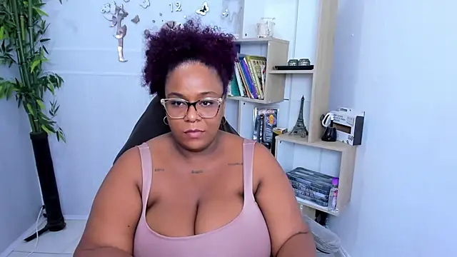Snapshot of bbw_charlote chatting on 07/28/26, 04:39 bbw charlote online show from 07/28/26, 04:39