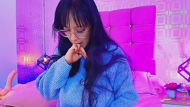 AlissonLopez  online show from 12/13/24, 10:19